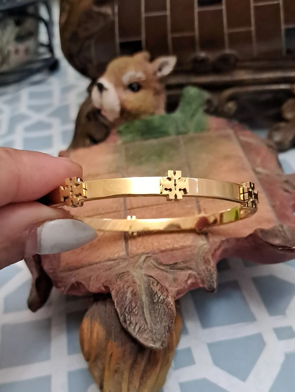 Fashion Jewelry Gold Cross Accent Bangle Bracelet